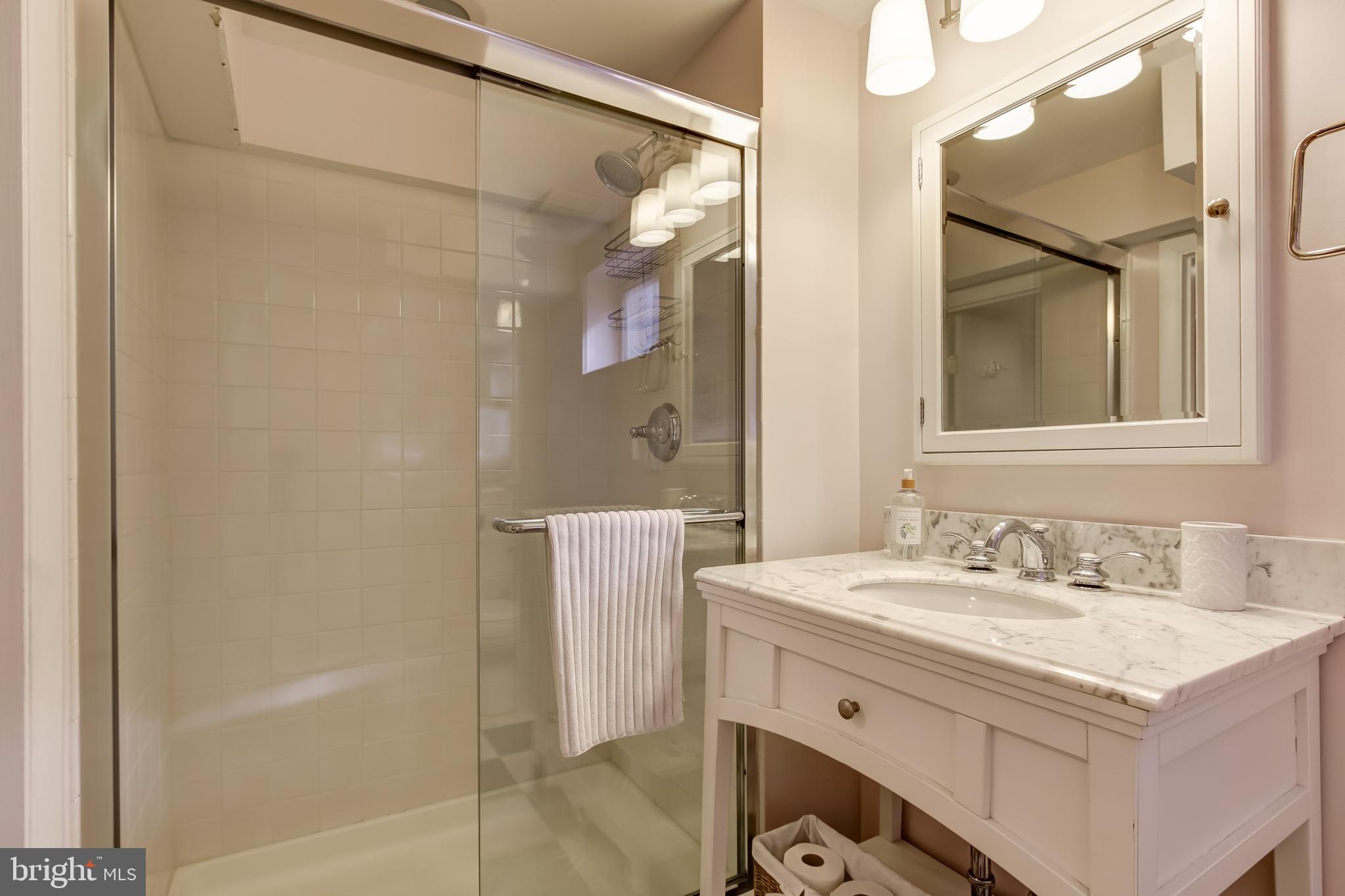 405 Mansfield Road Silver Spring, MD 20910 - Photo 29 of 47 Second Full Bath