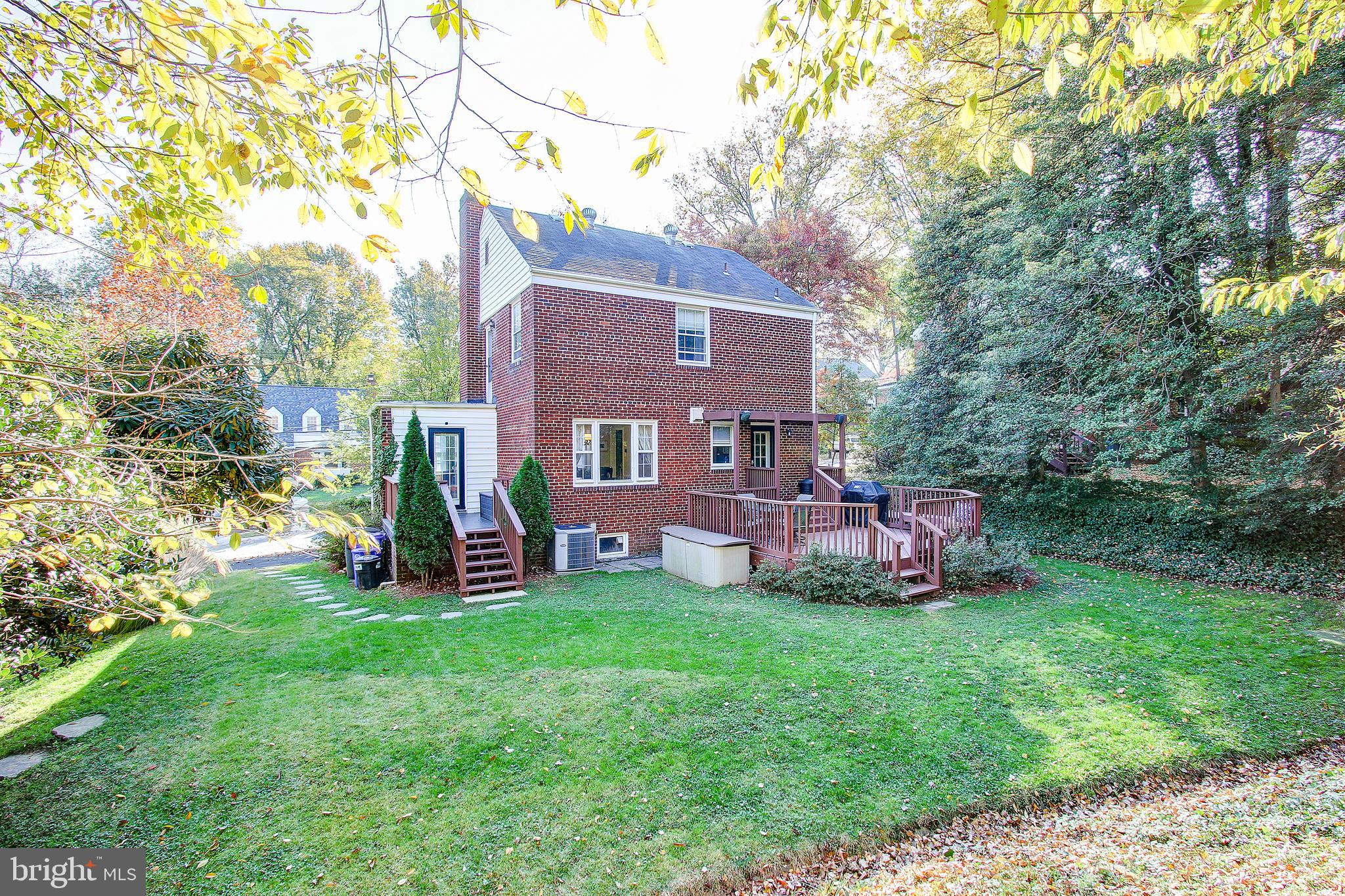 405 Mansfield Road Silver Spring, MD 20910 - Photo 33 of 47 Fantastic Backyard
