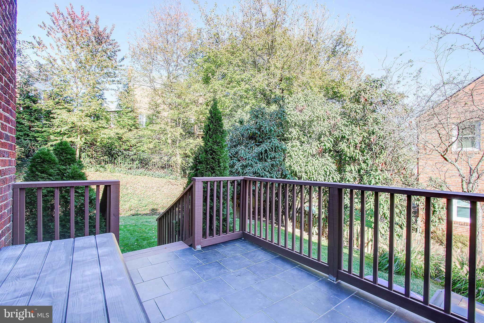 405 Mansfield Road Silver Spring, MD 20910 - Photo 35 of 47 Second Deck