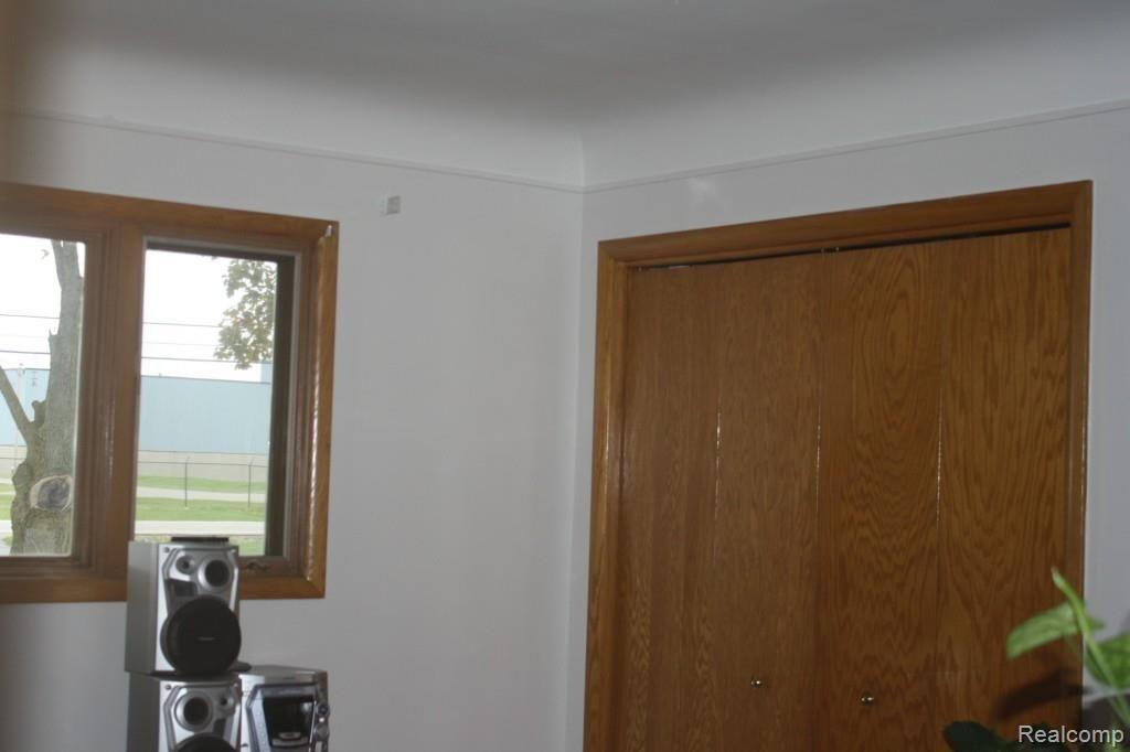17400 Beech Daly Road Romulus, MI 48174 - Photo 18 of 29 IMG_5800~1.jpg