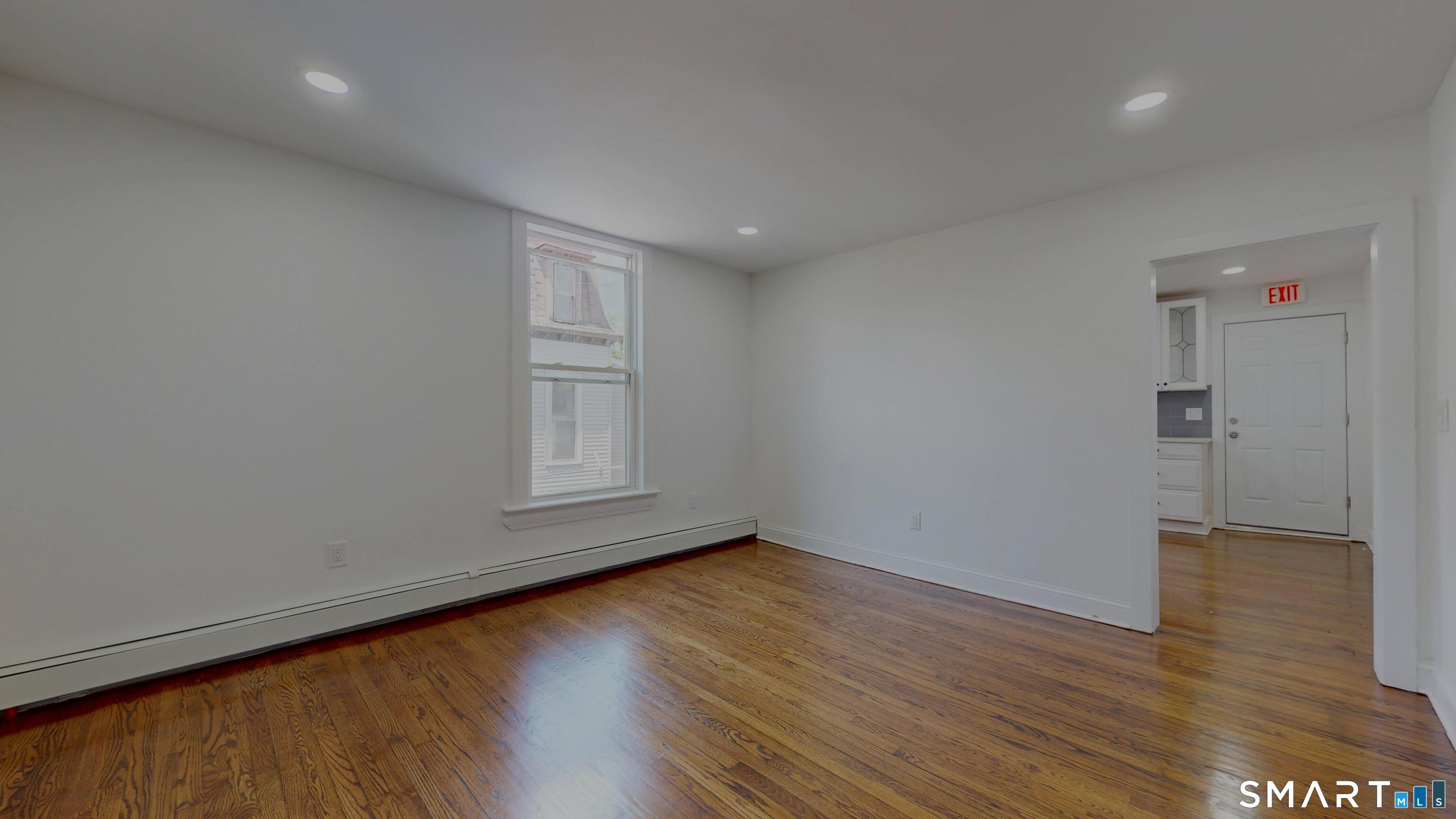 24 Bond Street Hartford, CT 06114 - Photo 3 of 24