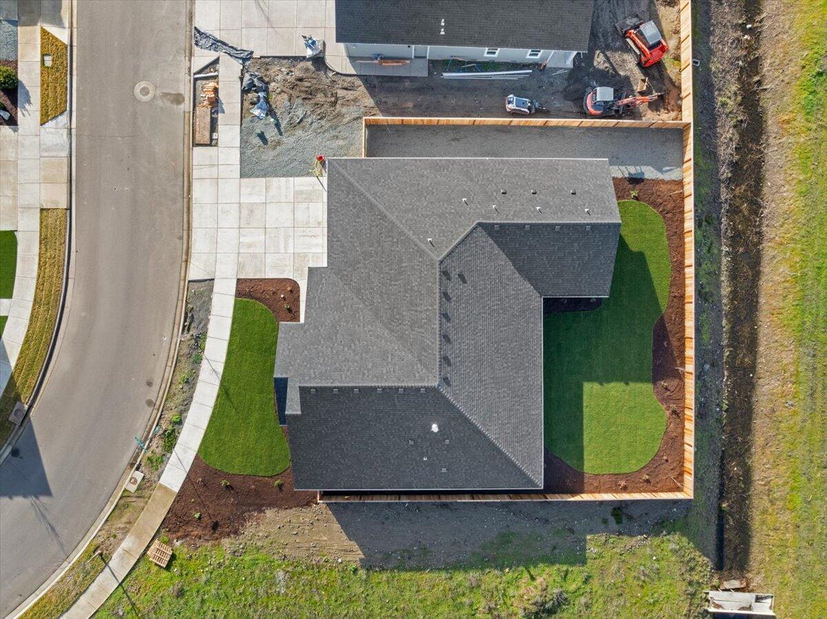 1757 River Run Street Central Point, OR 97502 - Photo 43 of 52 44-DJI_0494