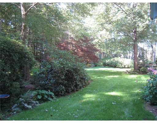 18 Woodside Road Brunswick, ME 04011 - Photo 2 of 17 Yard/Garden.