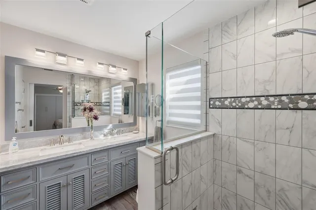 $1,145,000 | 5400 Gulf Drive, Unit 32, Holmes Beach, FL 34217