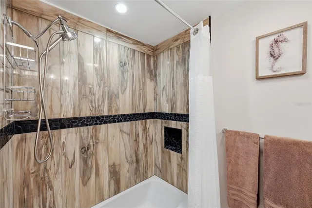 $1,145,000 | 5400 Gulf Drive, Unit 32, Holmes Beach, FL 34217