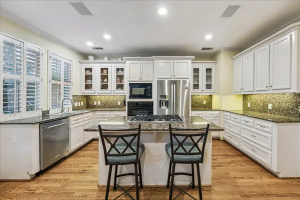 $675,000 | 2939 Sackett Street, Houston, TX 77098