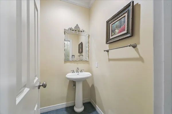$675,000 | 2939 Sackett Street, Houston, TX 77098
