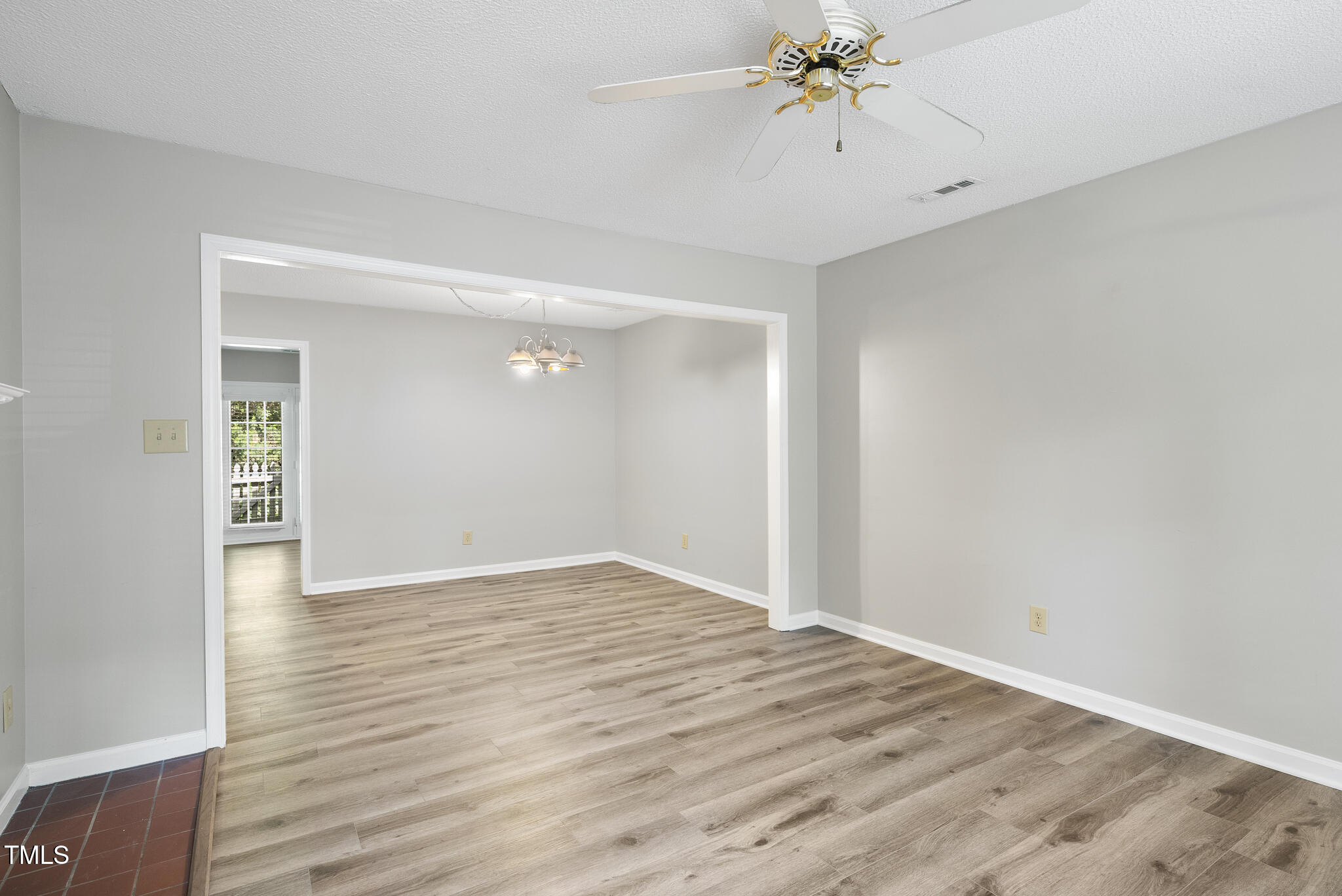 7926 Brown Bark Place Raleigh, NC 27615 - Photo 7 of 22 DSC07051
