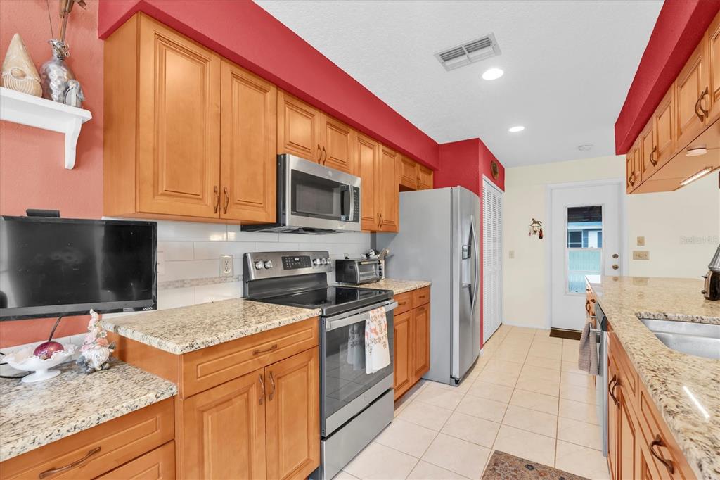 Undisclosed Address Port Richey, FL 34668 - Photo 20 of 52 Gallery Image 20