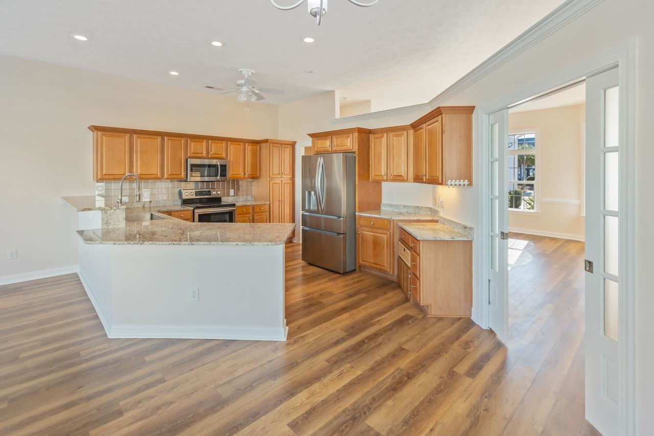 713 Woodcrest Way Murrells Inlet, SC 29576 - Photo 15 of 30