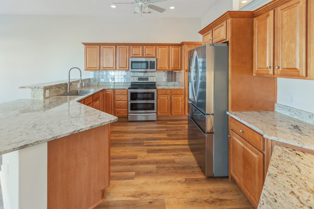 713 Woodcrest Way Murrells Inlet, SC 29576 - Photo 16 of 30