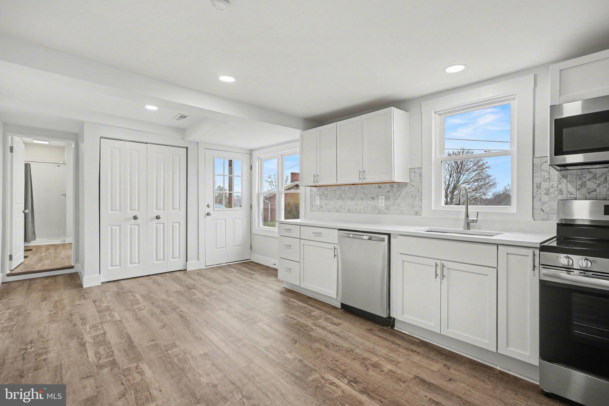 1915 Old Taneytown Road Westminster, MD 21158 - Photo 2 of 29 Kitchen