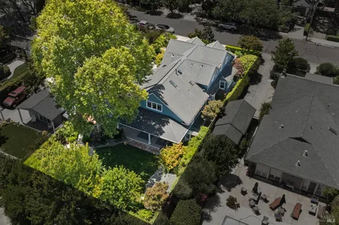 $3,690,000 | 664 2nd Street East, Sonoma, CA 95476