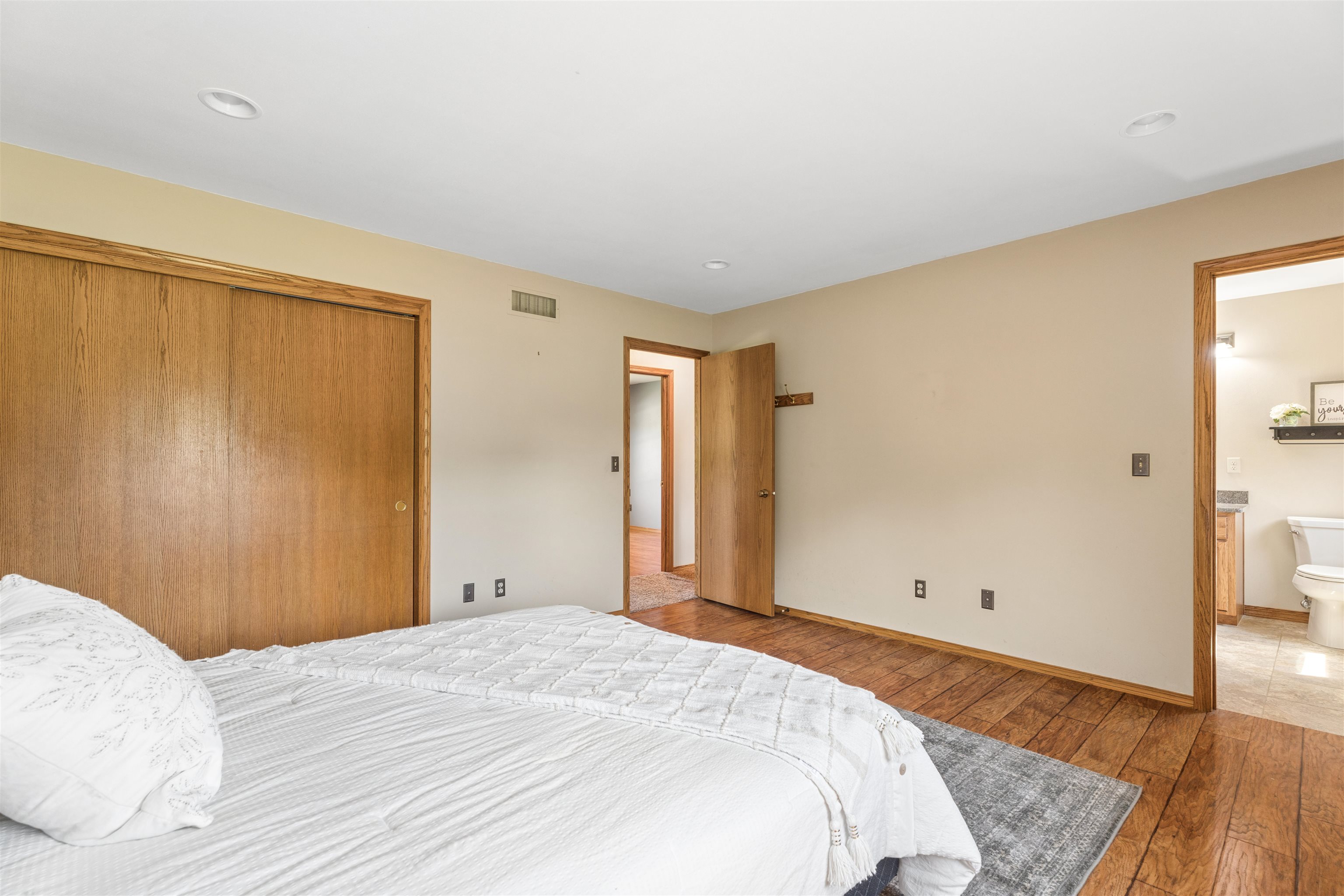 4085 Leonard Point Road Oshkosh, WI 54904 - Photo 16 of 42