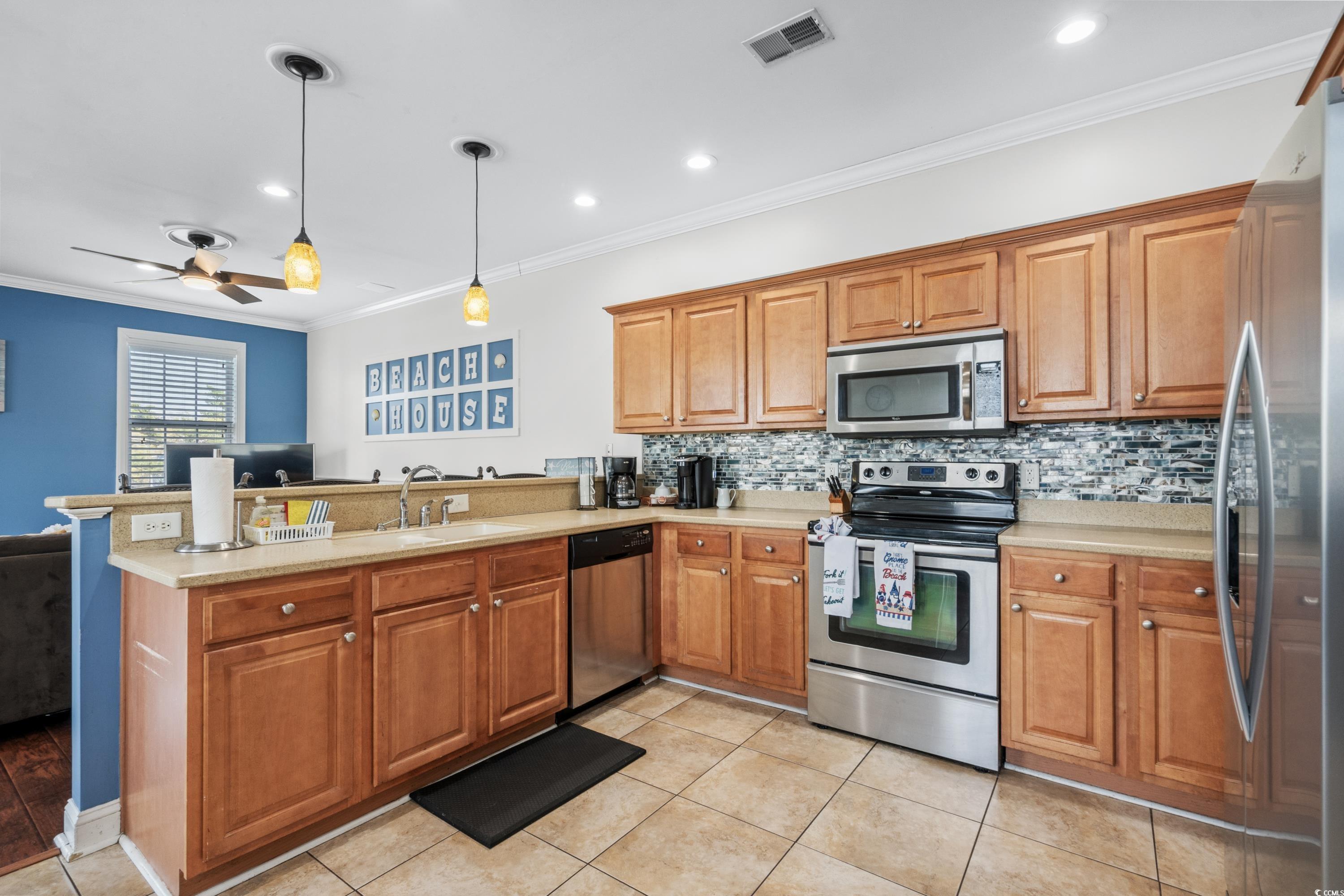 127A Sunset Drive Murrells Inlet, SC 29576 - Photo 10 of 40 Gallery Image 10