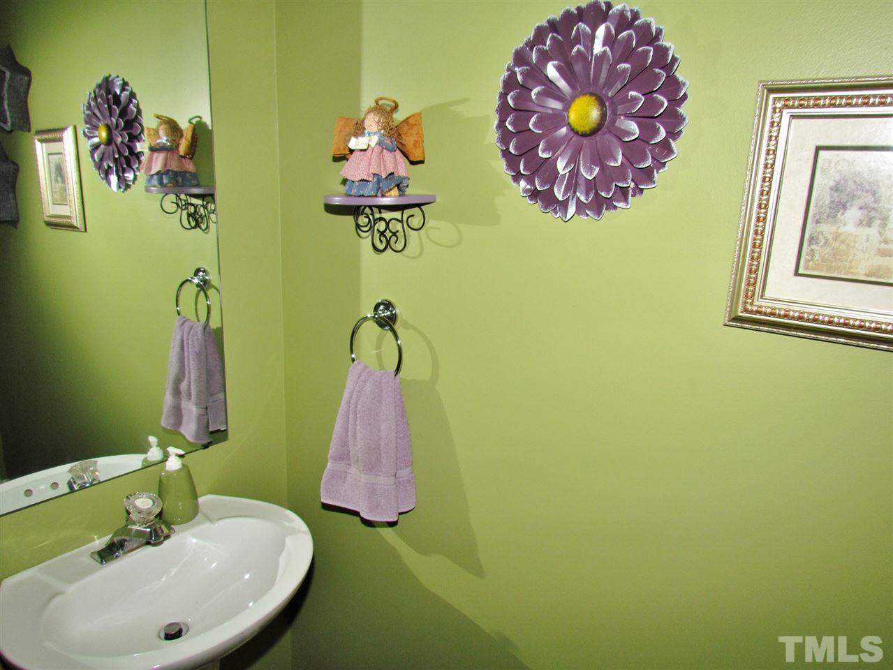4045 Landover Lane Raleigh, NC 27616 - Photo 13 of 25 Gallery Image 13