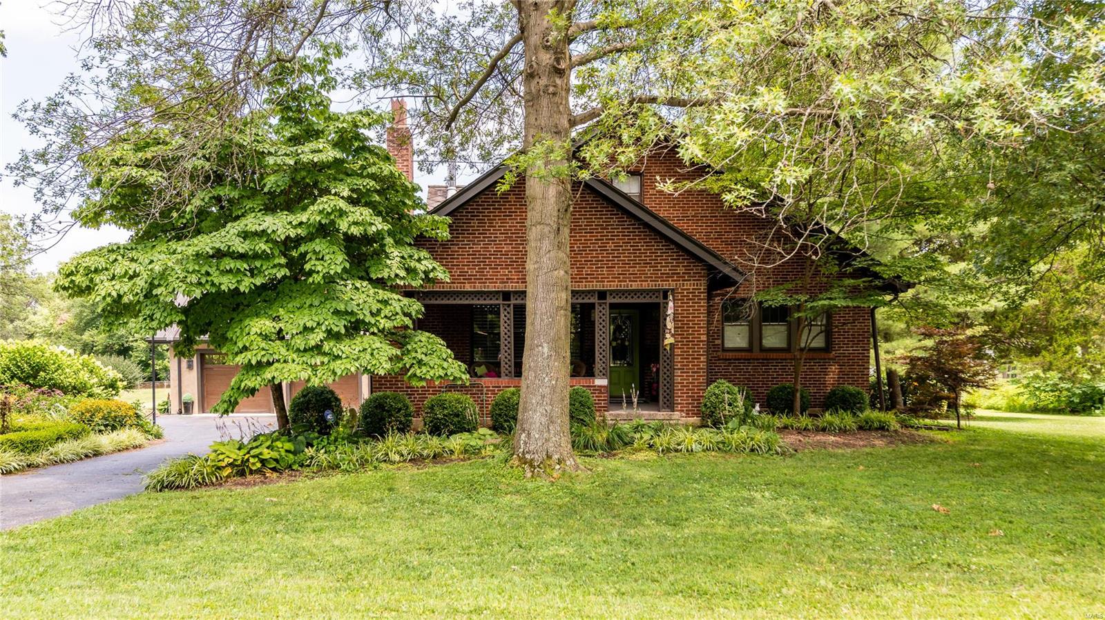 9222 Sappington Road St. Louis, MO 63126 - Photo 1 of 62 Gallery Image 1