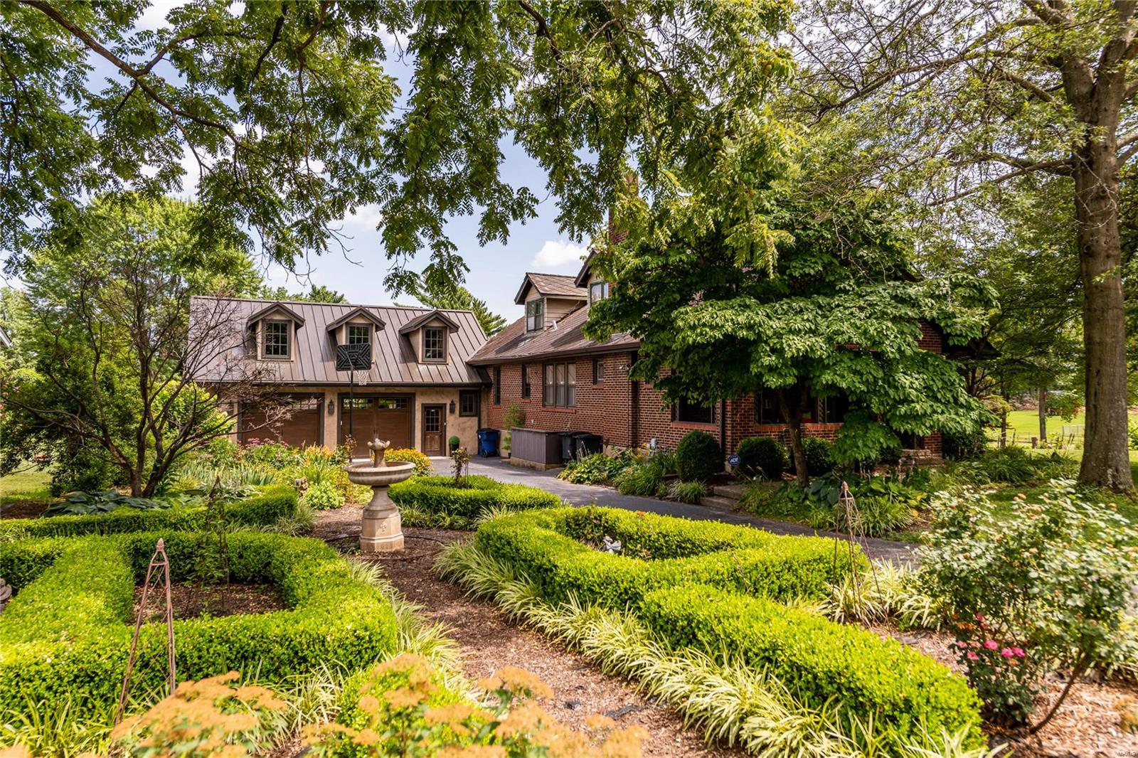 9222 Sappington Road St. Louis, MO 63126 - Photo 3 of 62 Gallery Image 3
