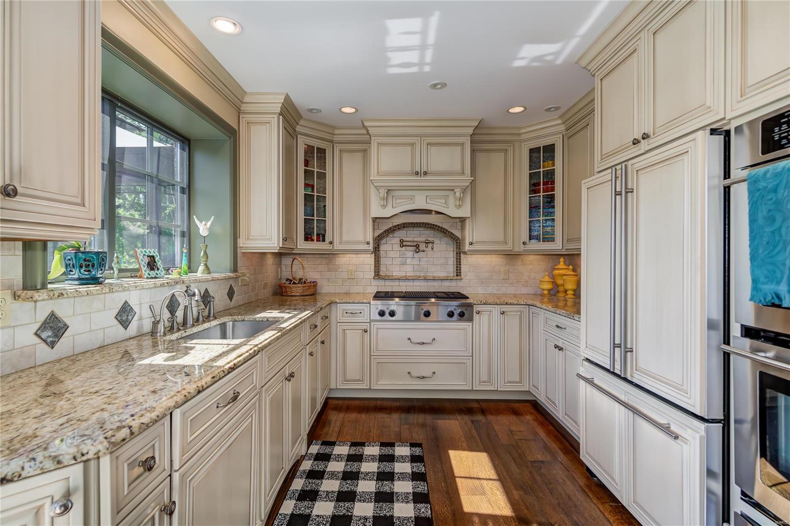 9222 Sappington Road St. Louis, MO 63126 - Photo 6 of 62 Gallery Image 6