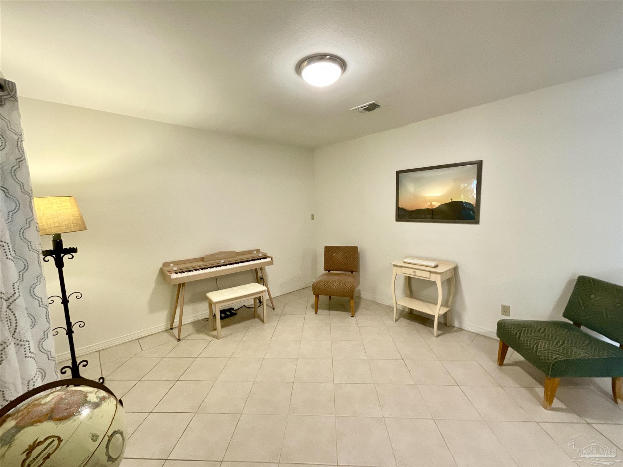 5176 Rowe Trail Pace, FL 32571 - Photo 11 of 72 Gallery Image 11
