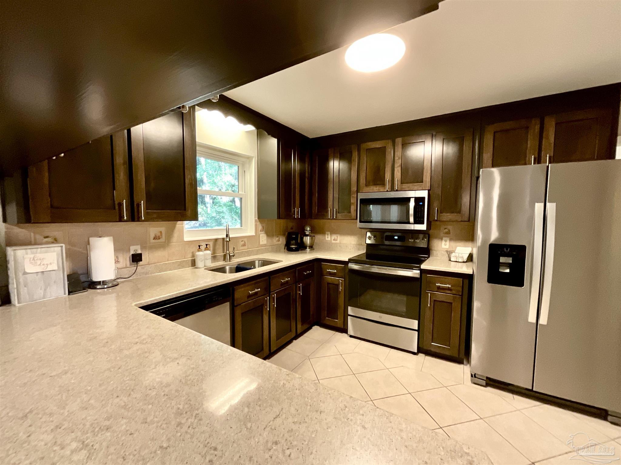 5176 Rowe Trail Pace, FL 32571 - Photo 30 of 72 Gallery Image 30