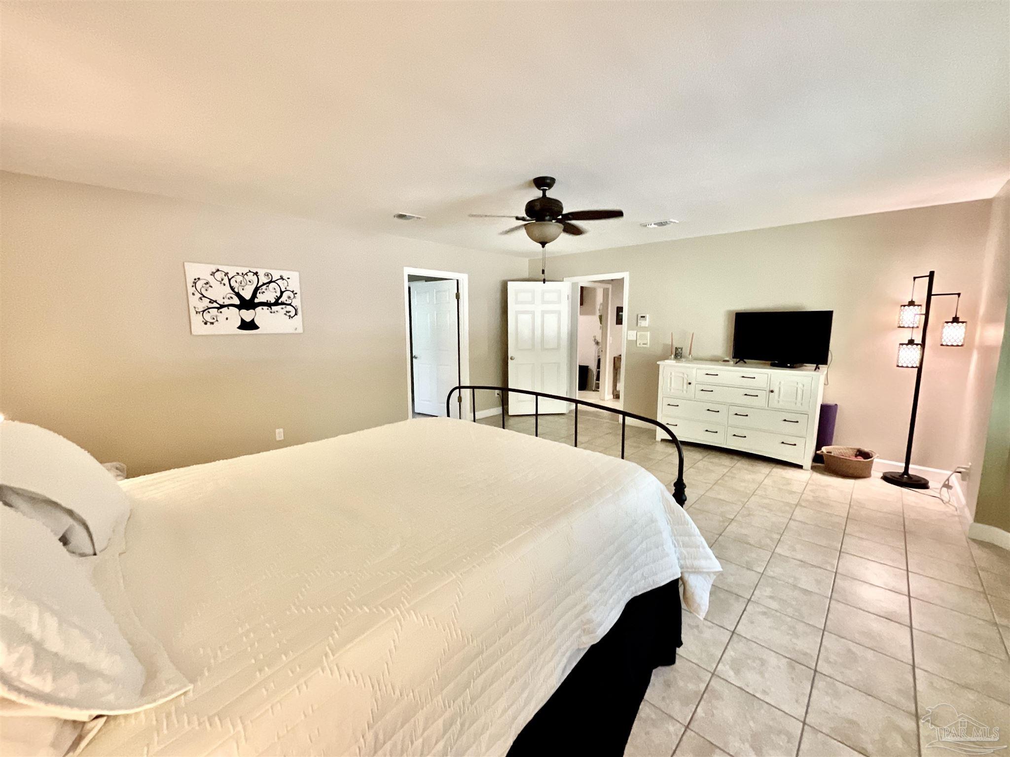 5176 Rowe Trail Pace, FL 32571 - Photo 38 of 72 Gallery Image 38