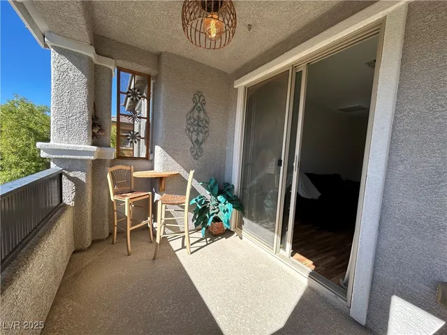 $2,900 | 5553 Fairmeade Way, Las Vegas, NV 89135