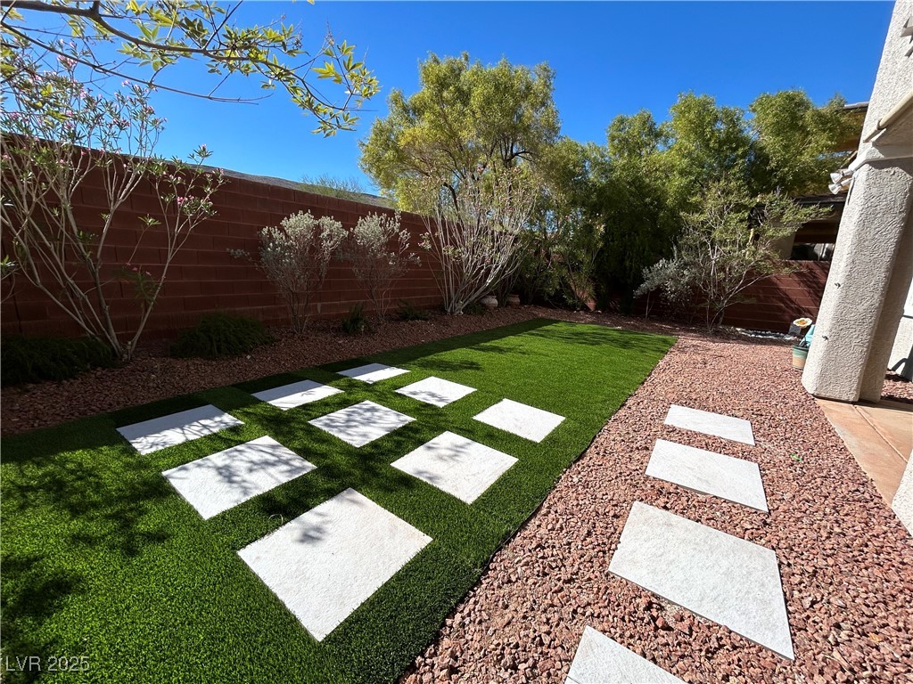 5553 Fairmeade Way Las Vegas, NV 89135 - Photo 34 of 42 View of fenced backyard