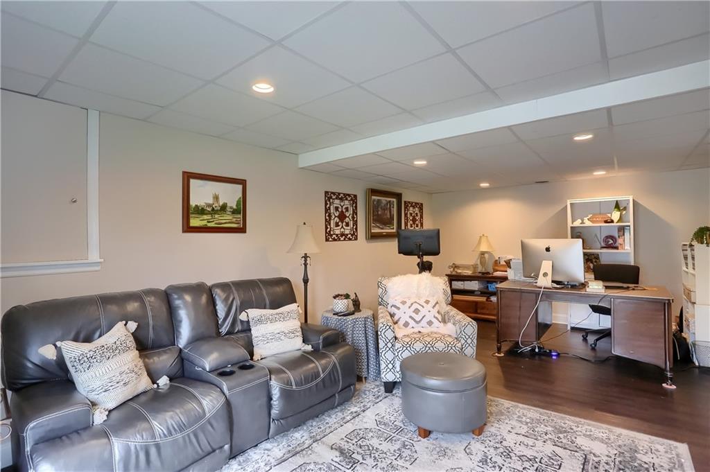 511 Gas Valley Road Georgetown, PA 15043 - Photo 7 of 25