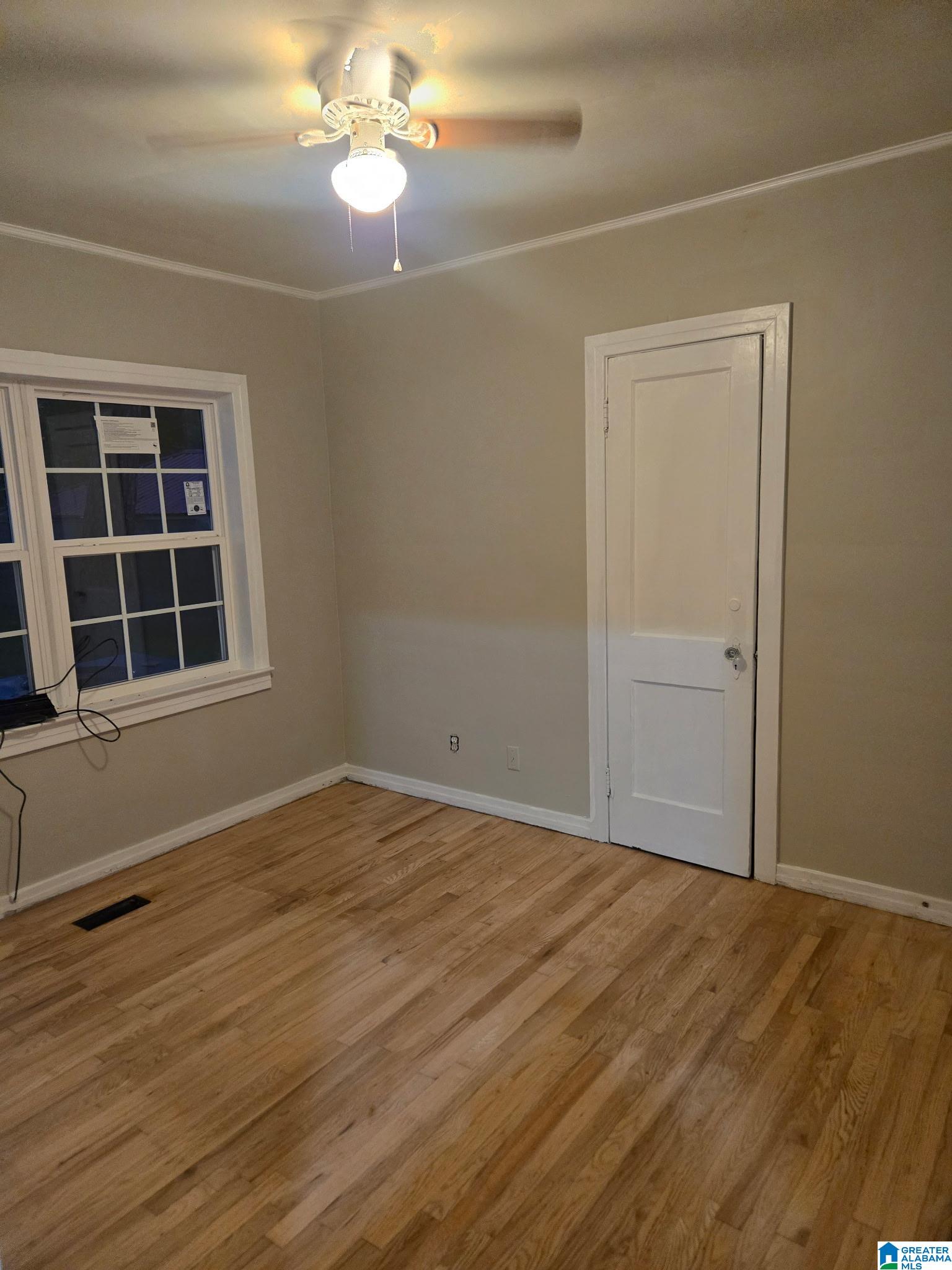 728 Center Place Southwest Birmingham, AL 35211 - Photo 4 of 14
