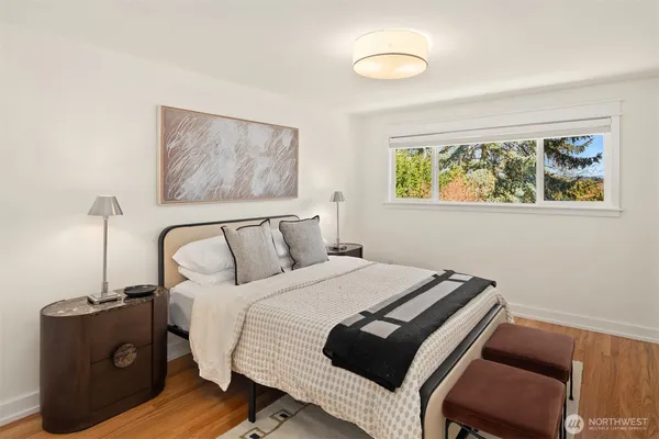 $1,050,000 | 11544 24th Avenue Northeast, Seattle, WA 98125