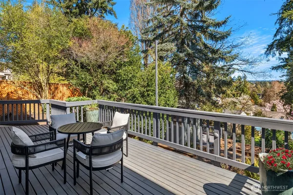 $1,050,000 | 11544 24th Avenue Northeast, Seattle, WA 98125