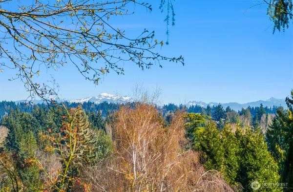 $1,050,000 | 11544 24th Avenue Northeast, Seattle, WA 98125