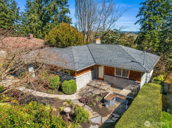 $1,050,000 | 11544 24th Avenue Northeast, Seattle, WA 98125