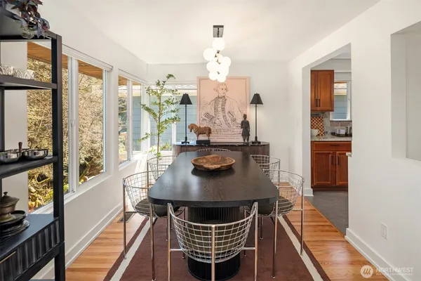 $1,050,000 | 11544 24th Avenue Northeast, Seattle, WA 98125