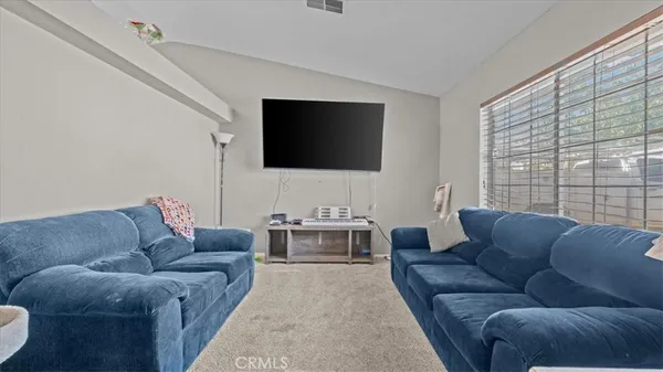 $374,999 | 15711 Garnet Cove, Victorville, CA 92394