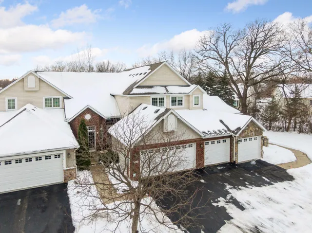 $560,000 | 4185 Yuma Lane North, Plymouth, MN 55446