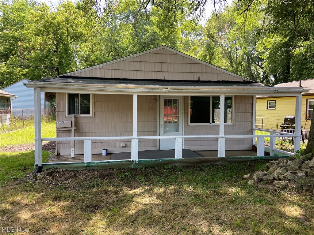 2526 Rohn Avenue Northeast Canton, OH 44705 - Photo 1 of 3 Gallery Image 1