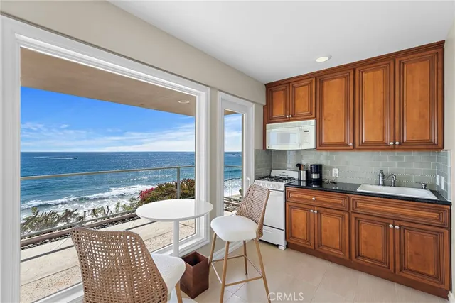 $4,500 | 603 South Coast Highway, Unit C, Laguna Beach, CA 92651