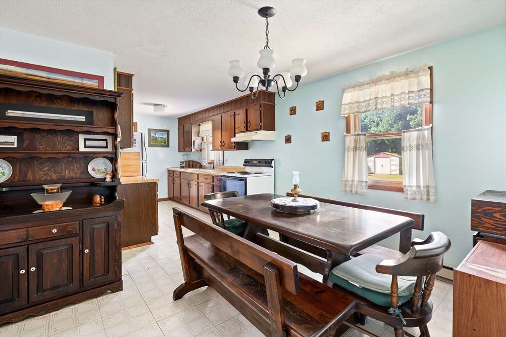 10 Concord Drive Easthampton, MA 01027 - Photo 13 of 26