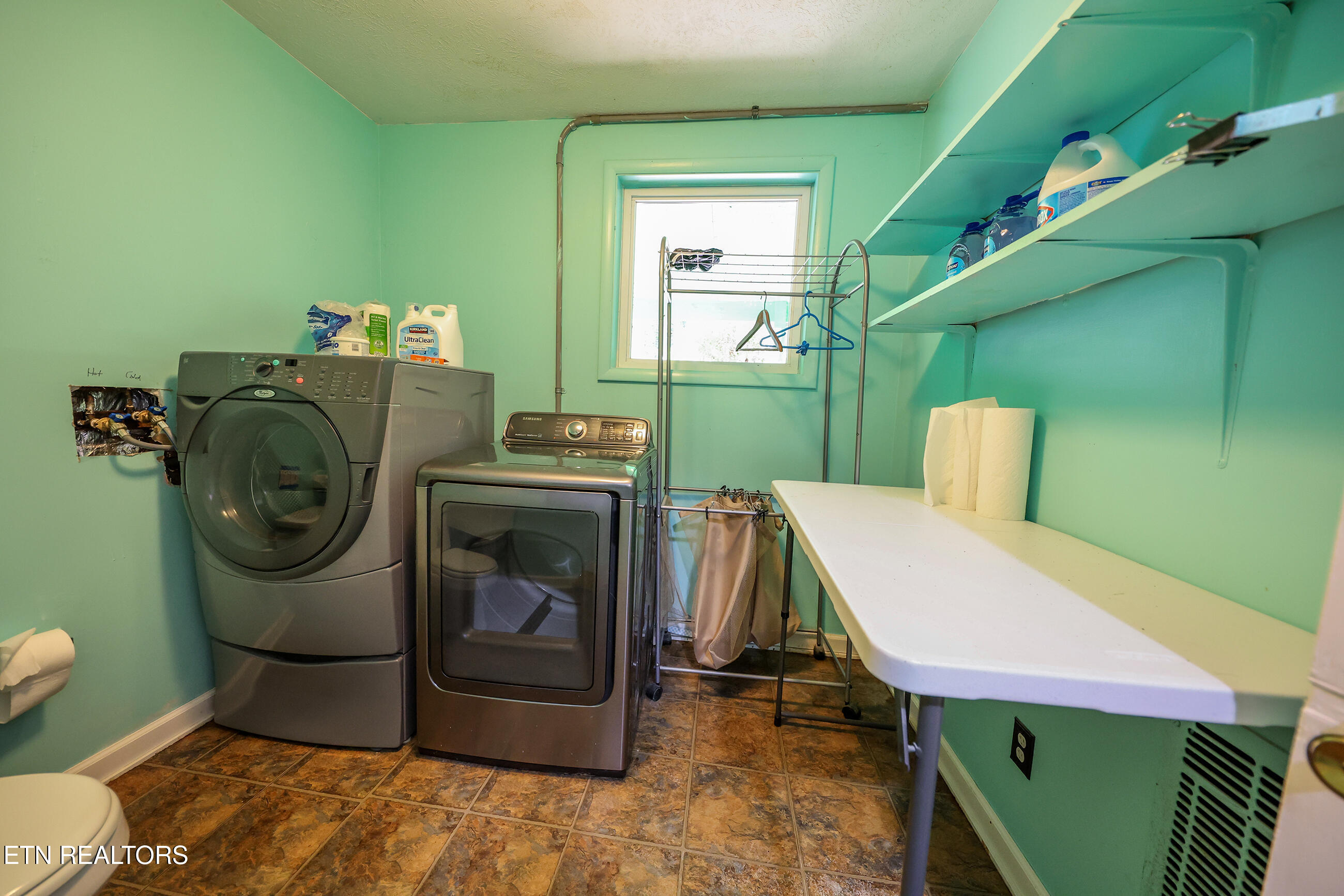 102 Norway Lane Oak Ridge, TN 37830 - Photo 23 of 40 29N179A4511 copy