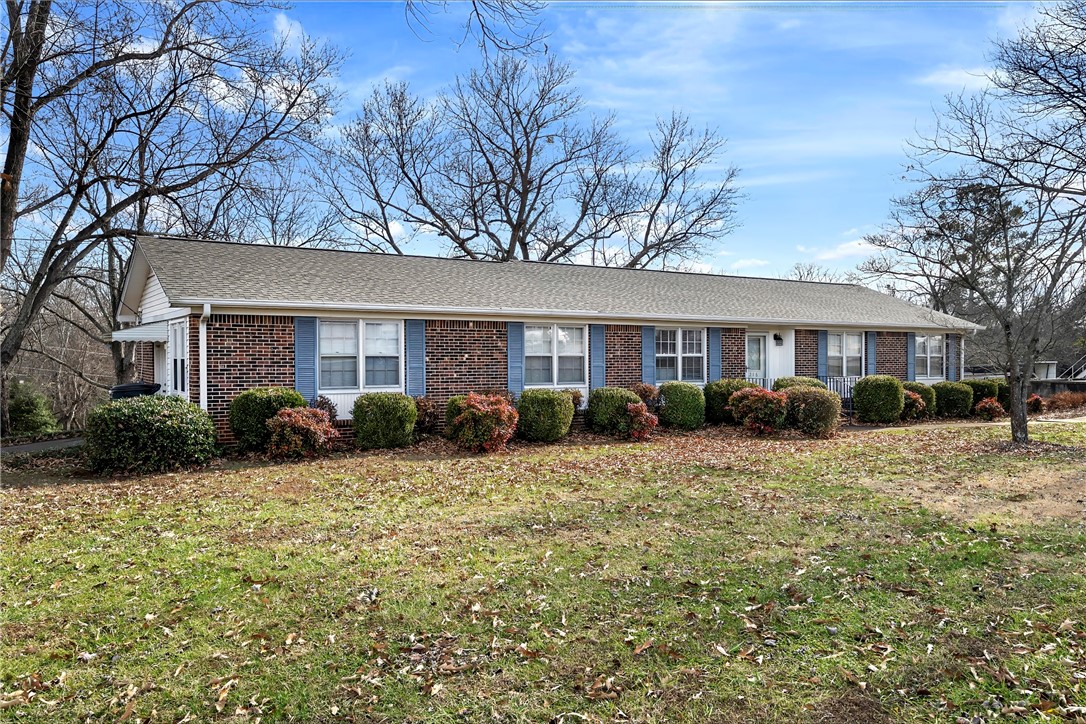 216 Wilson Road Greer, SC 29650 - Photo 2 of 36