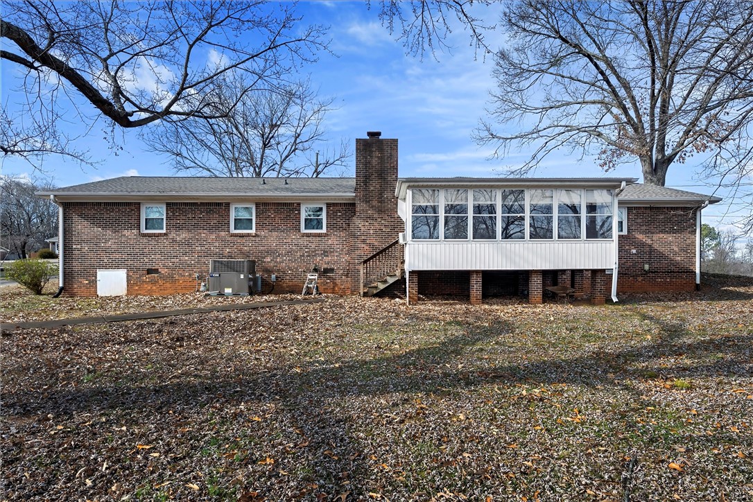 216 Wilson Road Greer, SC 29650 - Photo 7 of 36