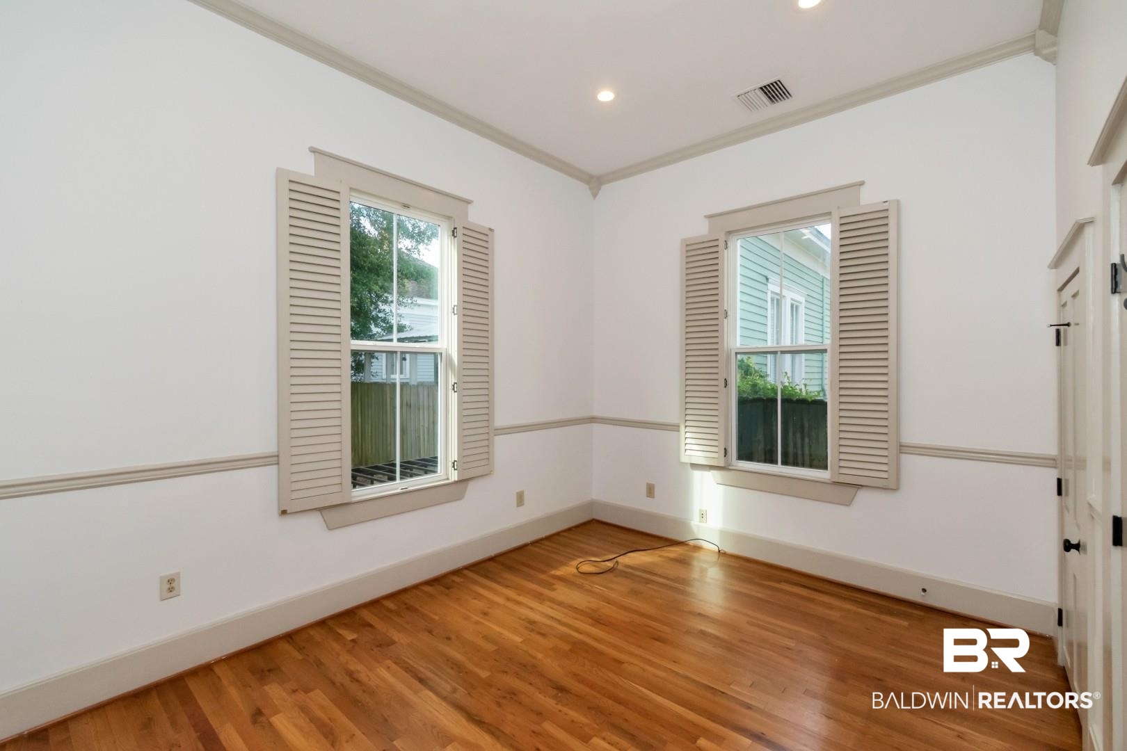 605 St Francis Street Mobile, AL 36602 - Photo 19 of 40 Extra Room. Dining Room perhaps?