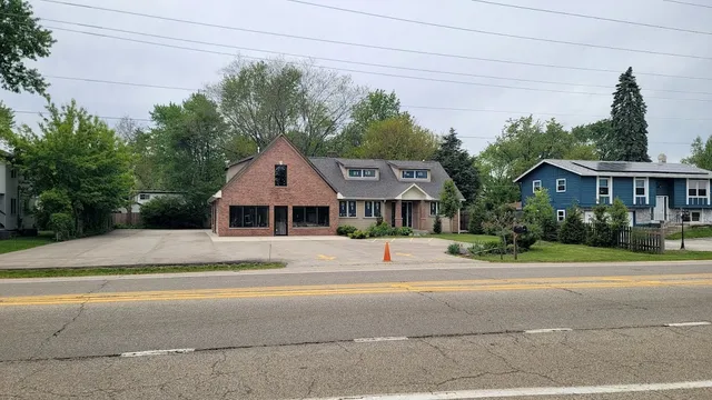 $489,000 | 618 Barron Boulevard, Grayslake, IL 60030
