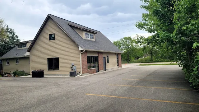 $489,000 | 618 Barron Boulevard, Grayslake, IL 60030