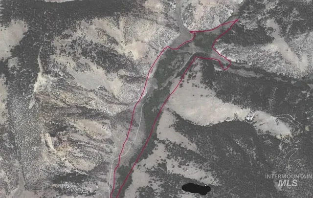 $750,000 | Badger Creek, Howe, ID 83244