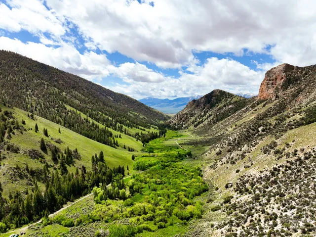 $750,000 | Badger Creek, Howe, ID 83244