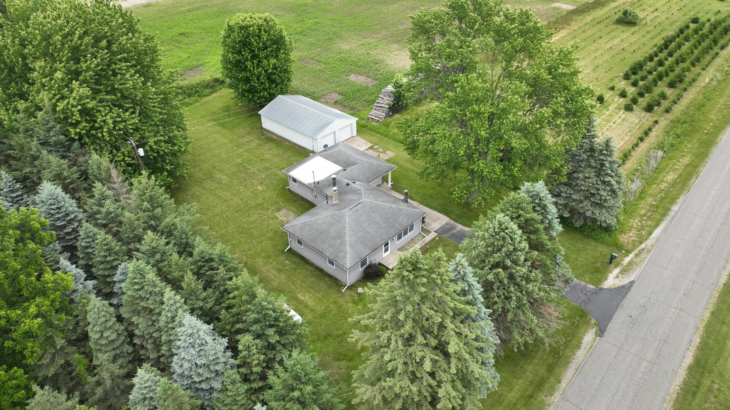 18788 Dice Road Merrill, MI 48637 - Photo 16 of 54 18788 dice rd (16)