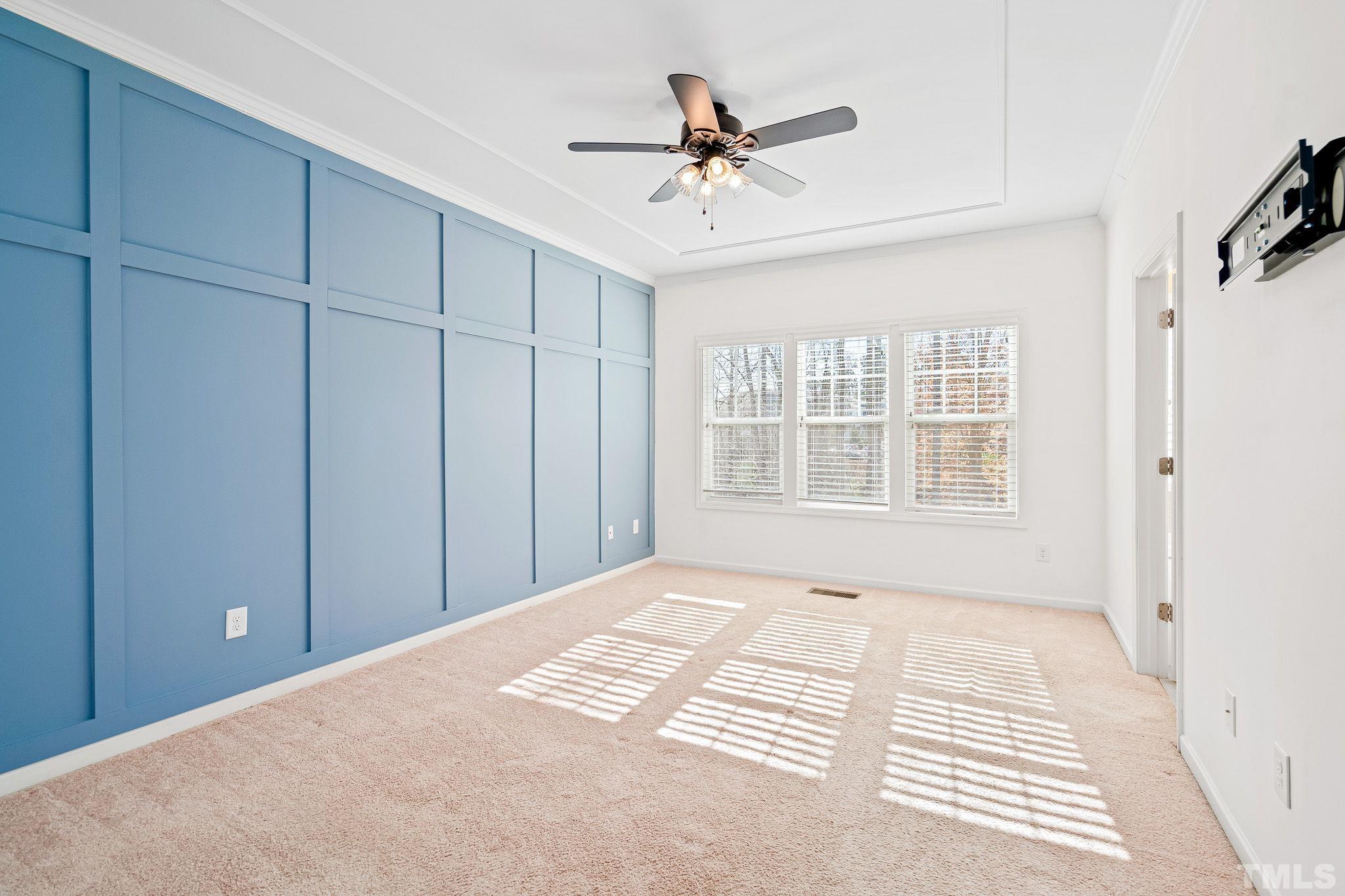 5637 Wade Park Boulevard Raleigh, NC 27607 - Photo 19 of 37 a view of an empty room with a window